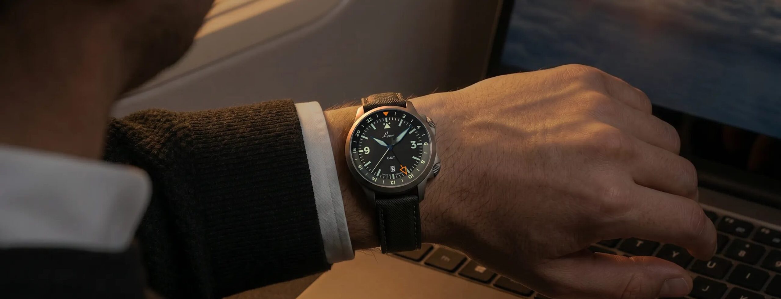 Frankfurt 40 GMT case detail